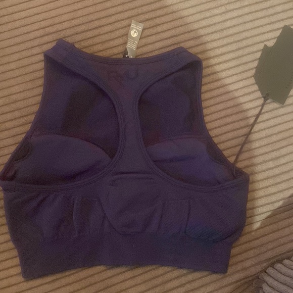 Ryu Vapor sports bra - Picture 2 of 2